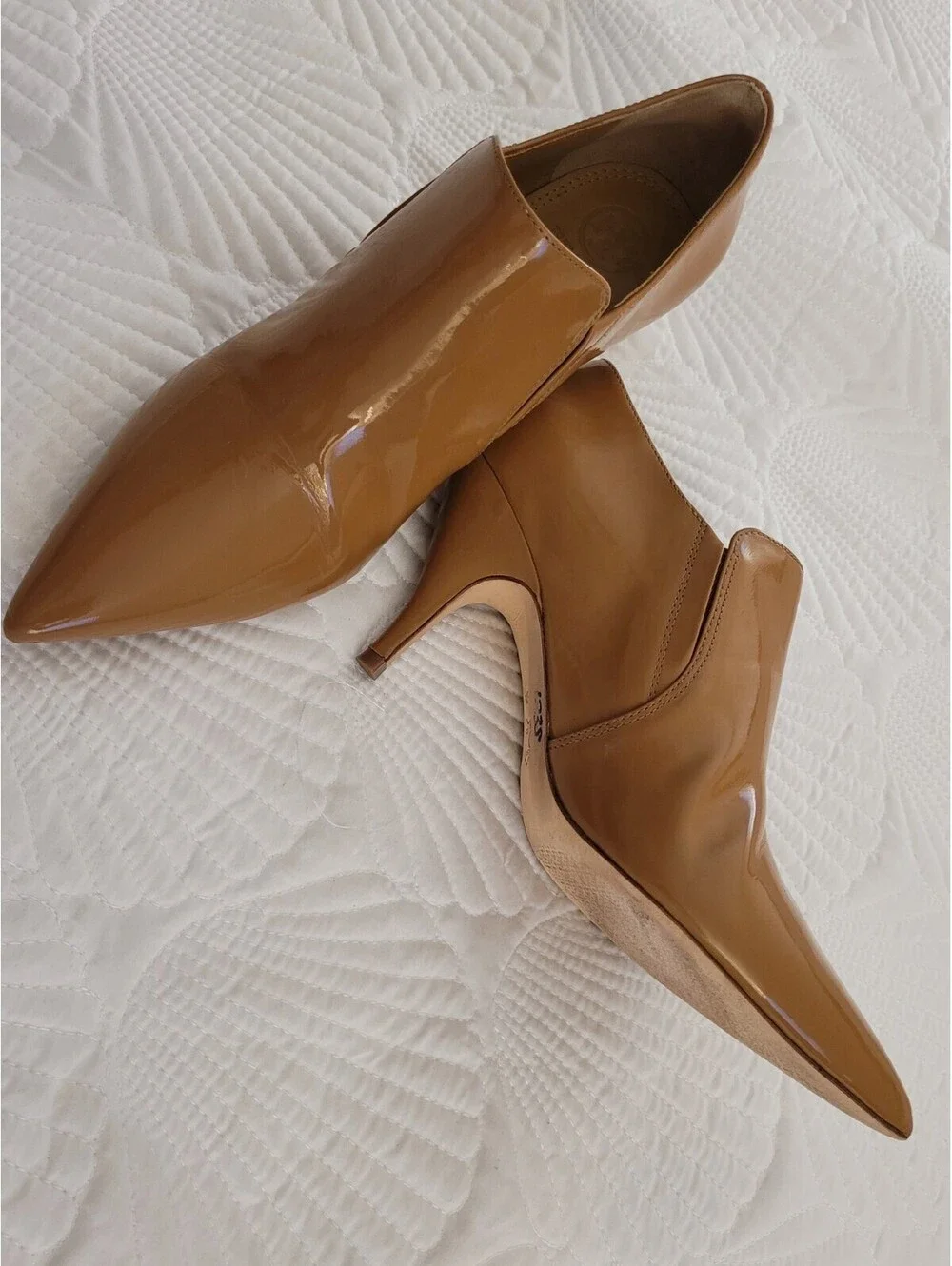 Tori Burch Georgina Ankle Bootie Sz 9 Tan Patent Leather Pointy Toe Minimalist